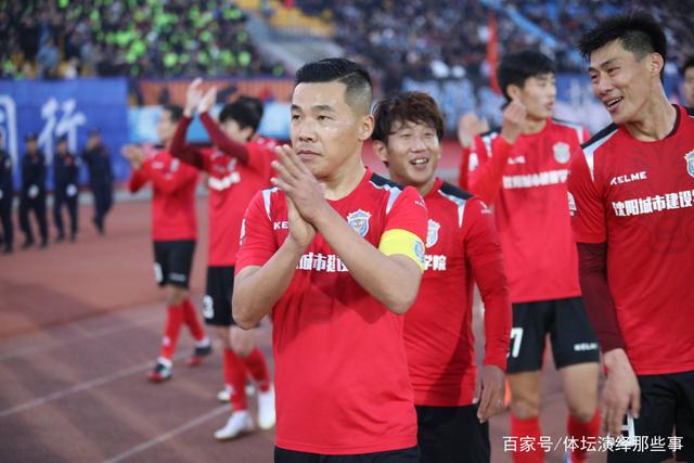 周琦21+8胡明轩20分广东大胜山东 高诗岩15分